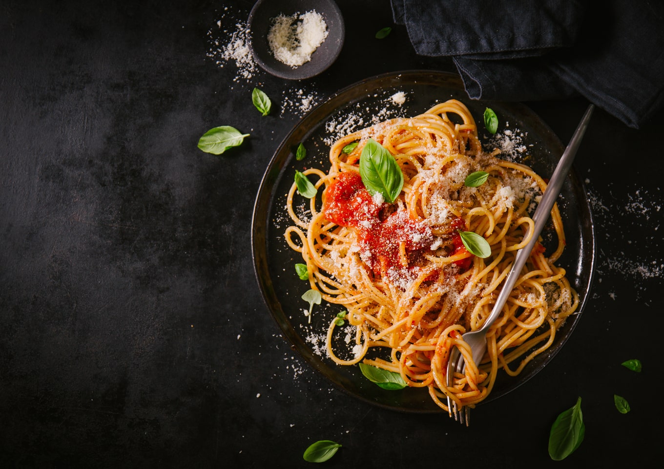 potrawa kuchni włoskiej spaghetti